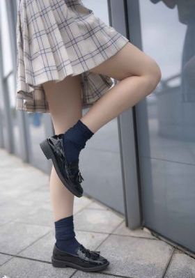 电车里的rryy未删减广播剧_BD英语高清视频观看
